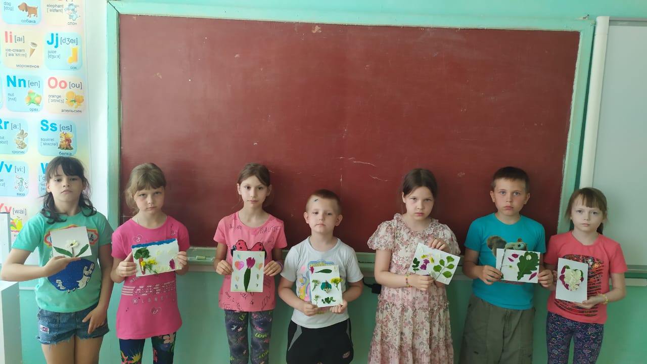 Конкурс поделок из природного материала.